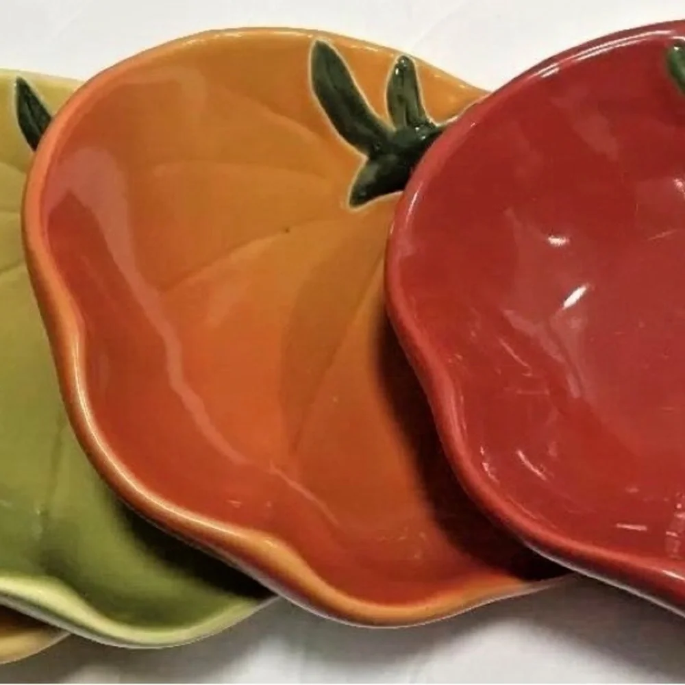 Williams Sonoma harvest 4-Serving Dishes Tomato Shaped Condiment Appetizer Set